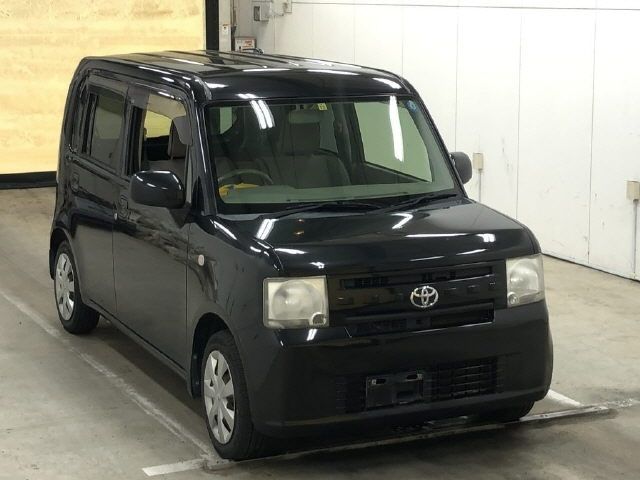 4062 Toyota Pixis space L575A 2012 г. (IAA Osaka)